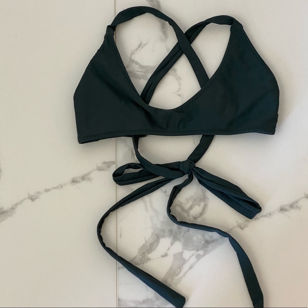 White fox Swimwear bikini top Medium